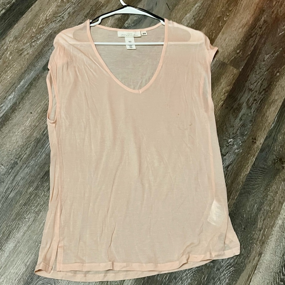 H&M Soft Pink V-Neck Short Sleeve Tee
